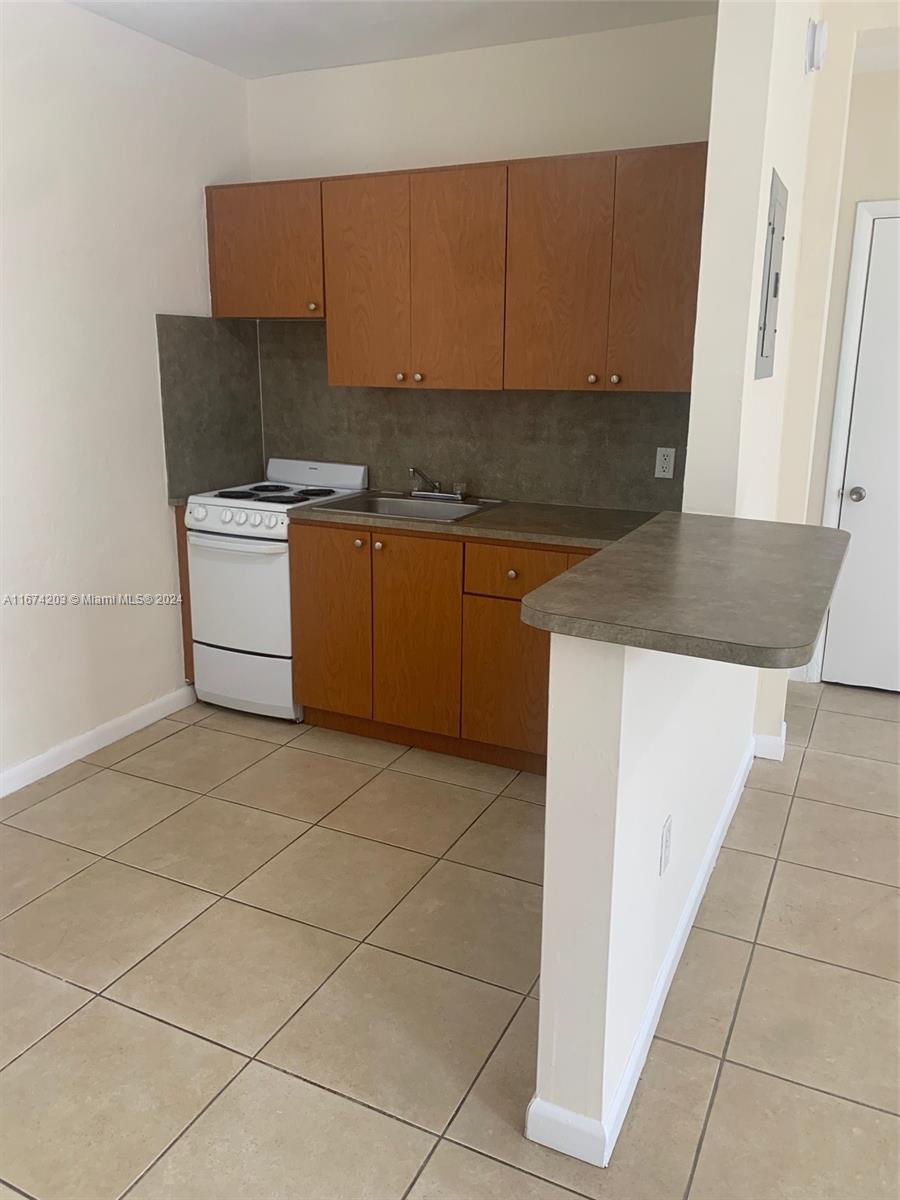 BISCAYNE HEIGHTS - Residential Lease