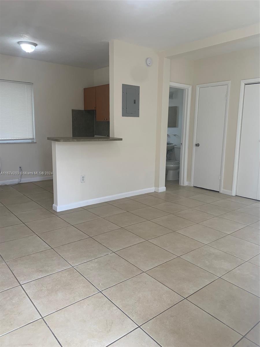 Photo 1 of 690 Ne 85th St St 1D, Miami, Florida, $1,295, Web #: 11674203