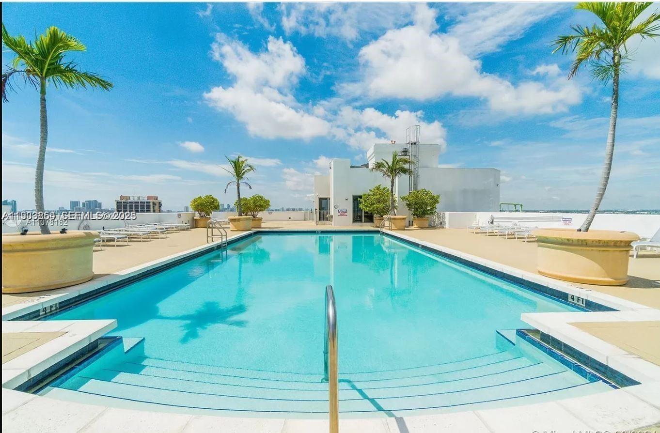 RADIUS CONDO - Residential Lease