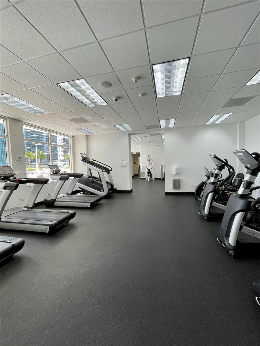 THE CLUB AT BRICKELL BAY - Residential