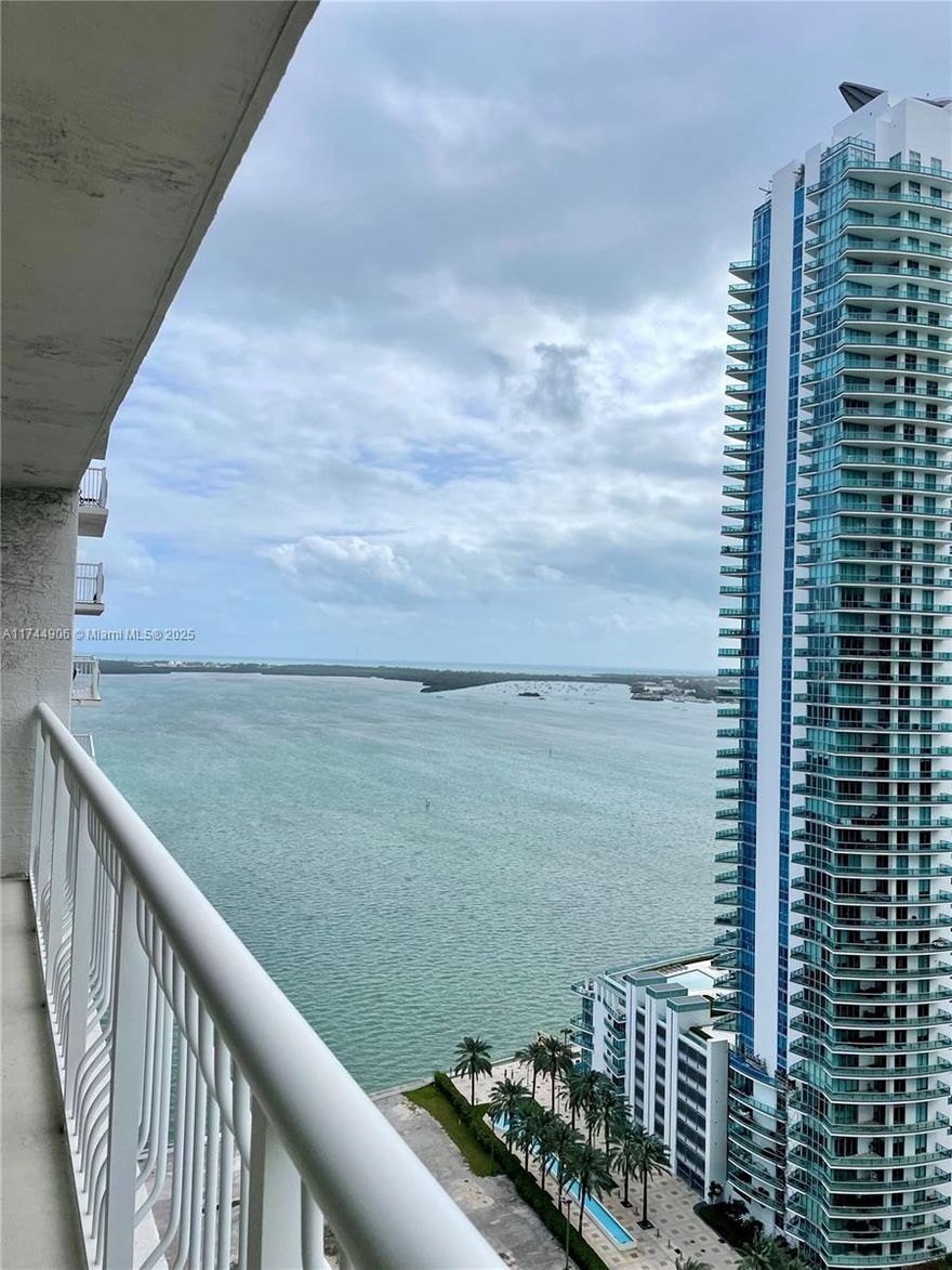 Come see this UPDATED & luminous 1/1 at The Club on Brickell Bay! Unit has wood tile throughout, granite counter tops, fully equipped kitchen & an ample balcony to enjoy lovely BAY & city views. The Club offers 24 hour security, gym, 2 pools, is pet friendly & more. Live in OR invest & rent unit out immediately, since condo permits DAILY RENTALS. Walk to work, restaurants, shopping & entertainment. The Club is centrally located, minutes away from US1, I 95, the Grove, Gables & the beach. Contact listing agent for showings. Owner occupied 24 hour notice please.