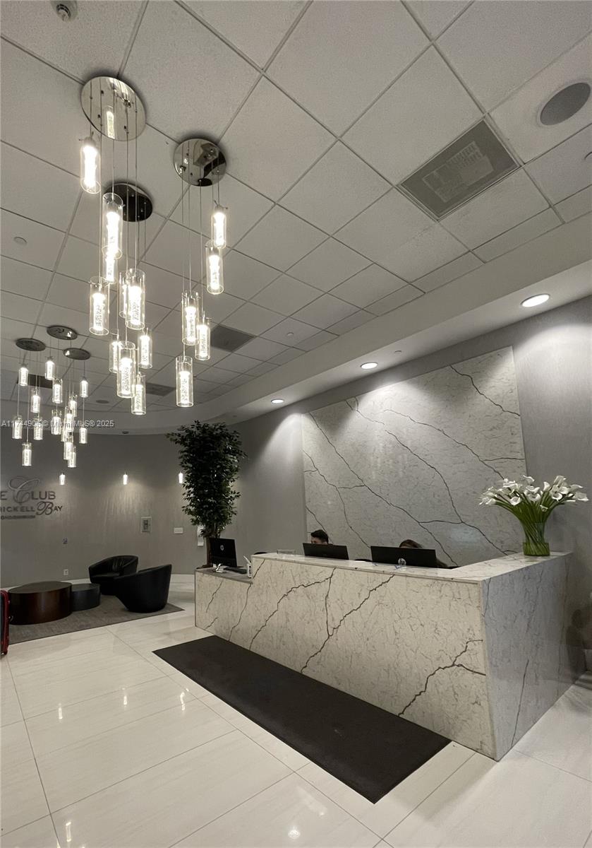 THE CLUB AT BRICKELL BAY - Residential