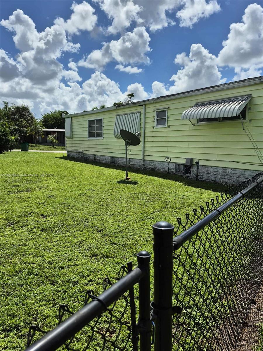 PARK CITY SEC 3 - Residential