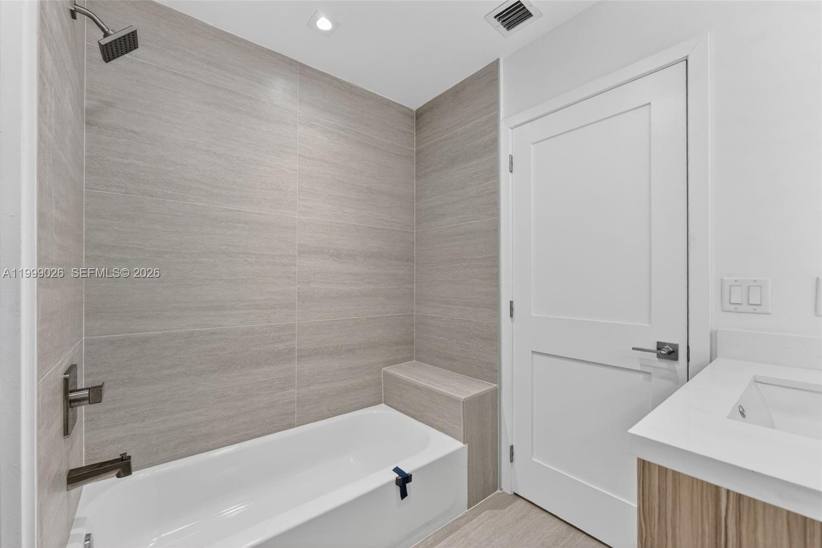 CAROL CITY GDNS 1ST ADDN - Residential