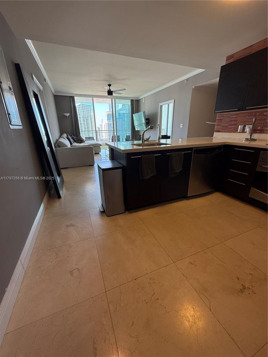 IVY CONDO - Residential