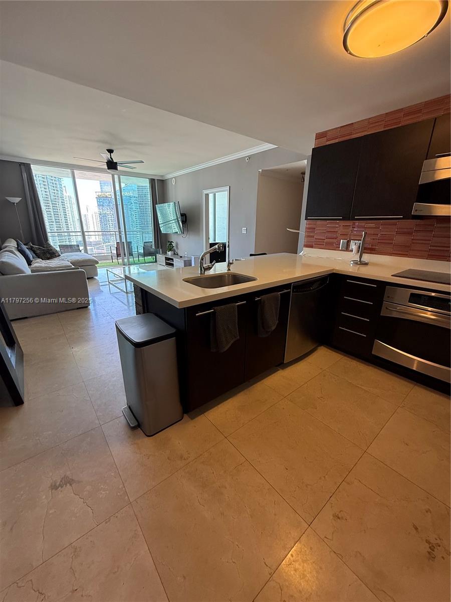 IVY CONDO - Residential