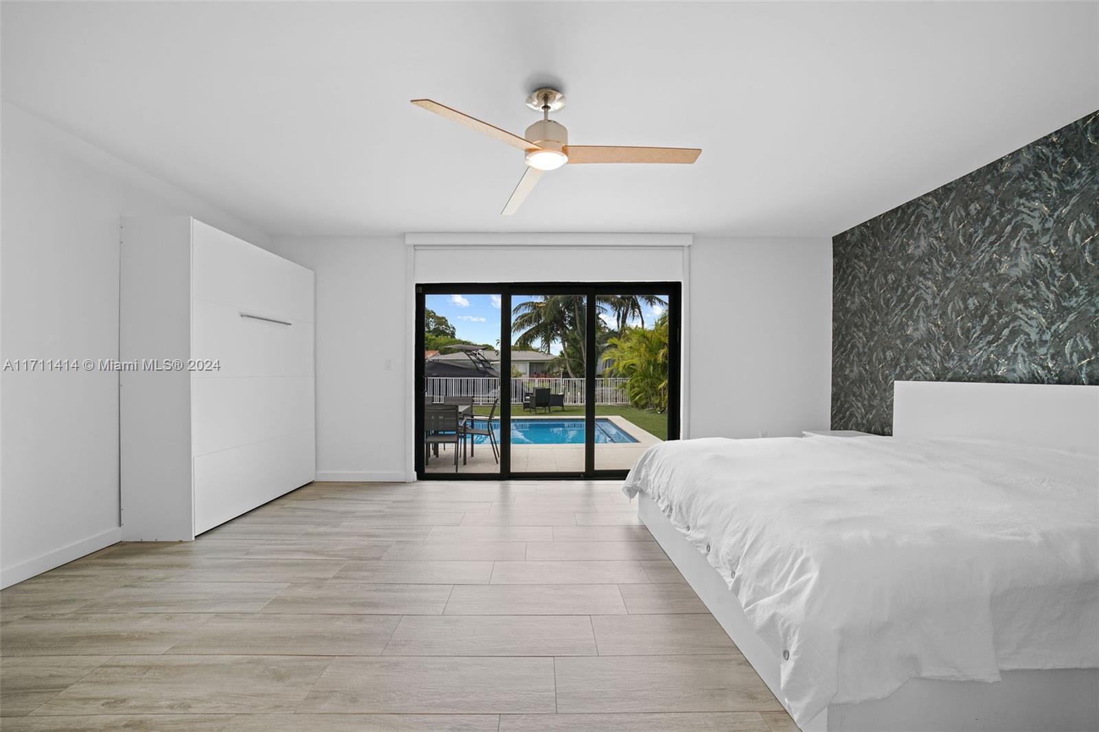 BISCAYNE POINT - Residential