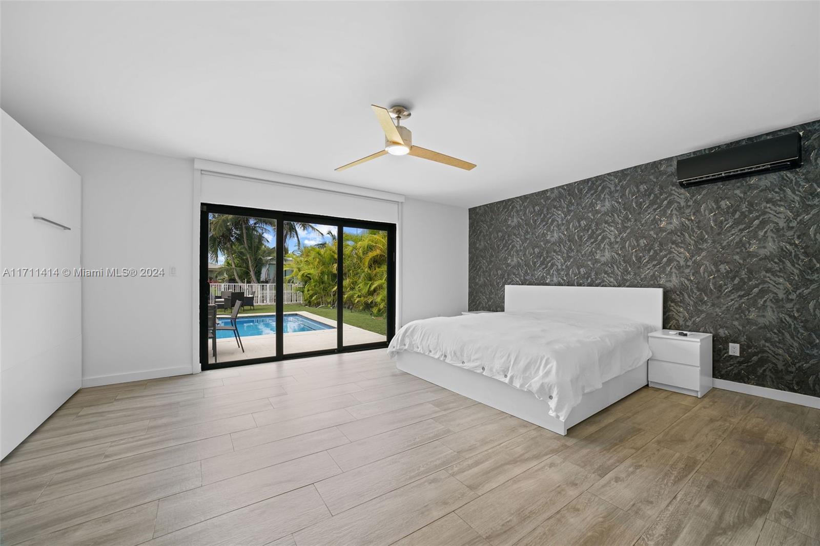 BISCAYNE POINT - Residential