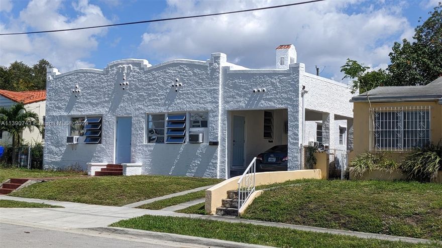 Duplex in Spanish Revival property with lots of character. Additional 400 sqft casita. Coral Way Elementary school district. Good living condition, not remodeled.