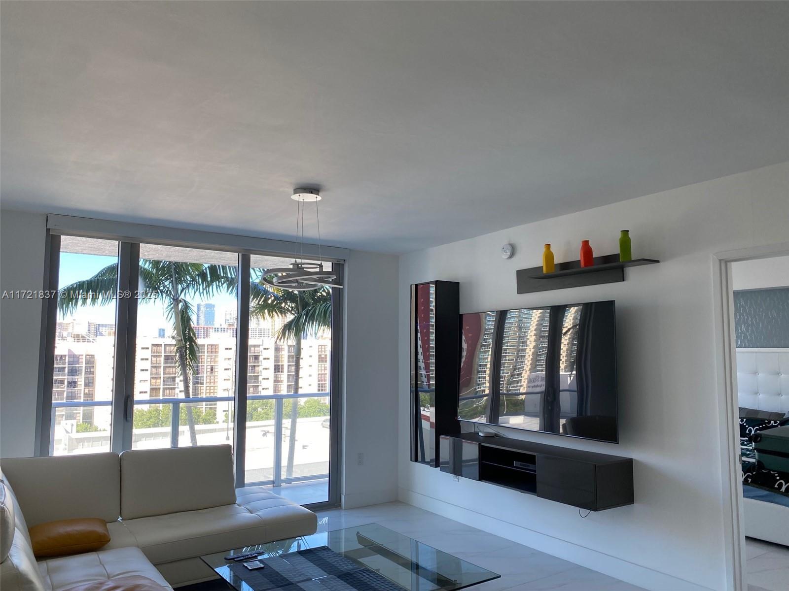 300 Sunny Isles Blvd 4-703