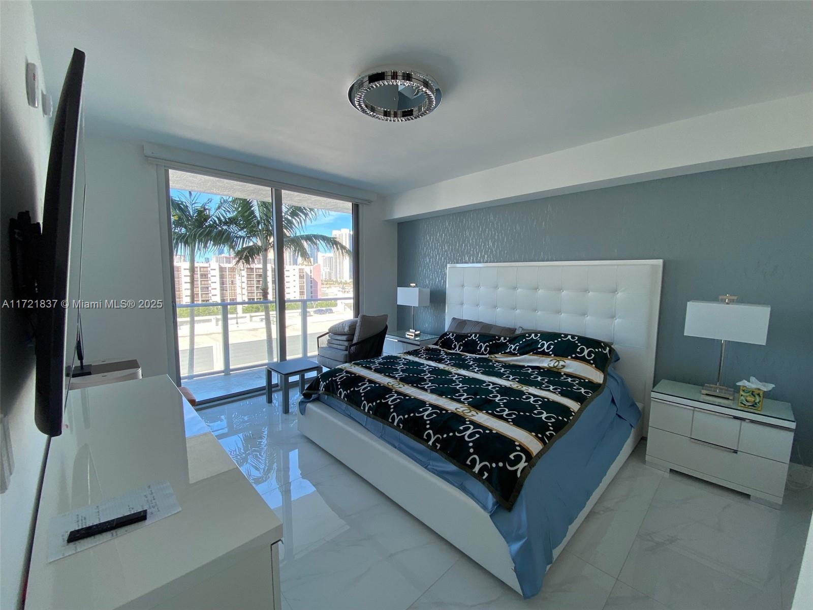 PARQUE TOWERS CONDO - Residential Lease