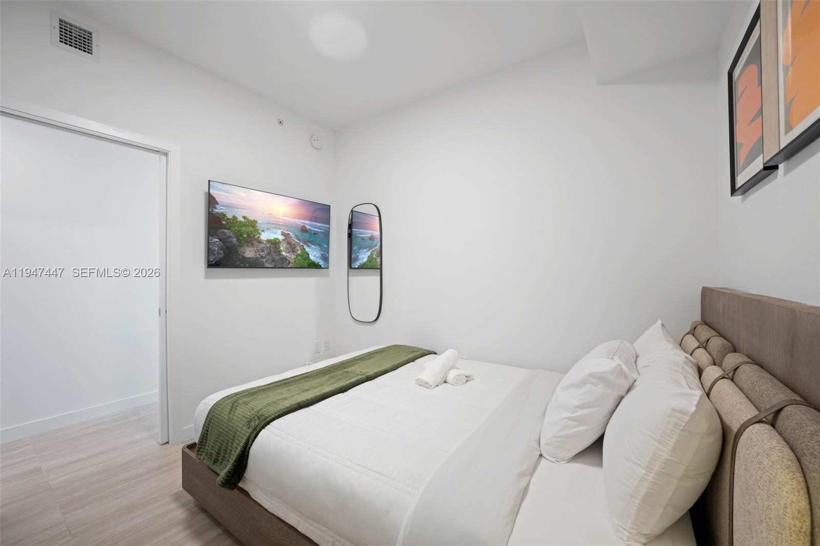 72 PARK - Residential