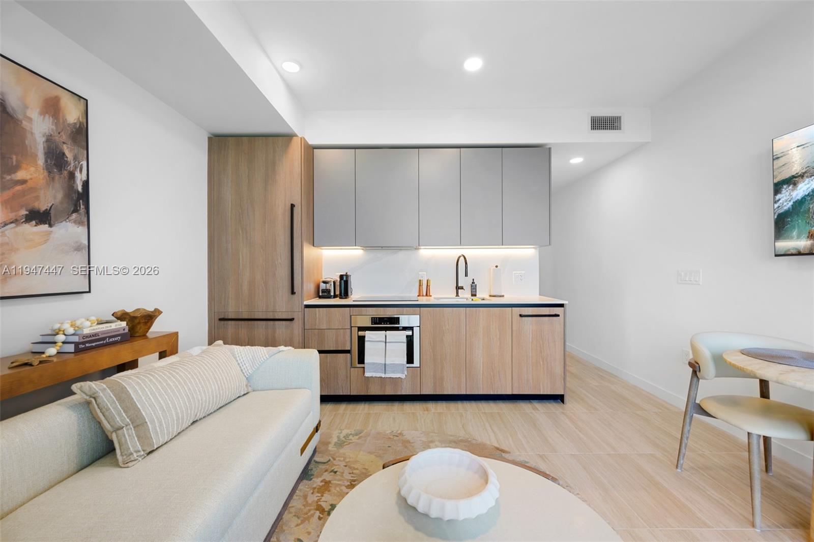 72 PARK - Residential