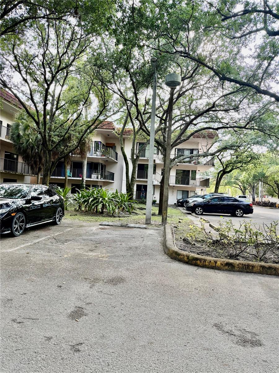 JASMINE LAKES I CONDO - Residential