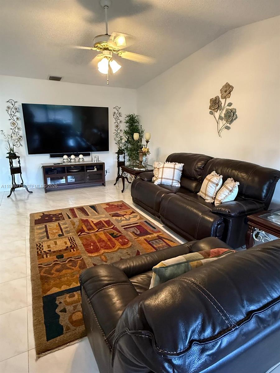 KINGS POINT 2 - Residential