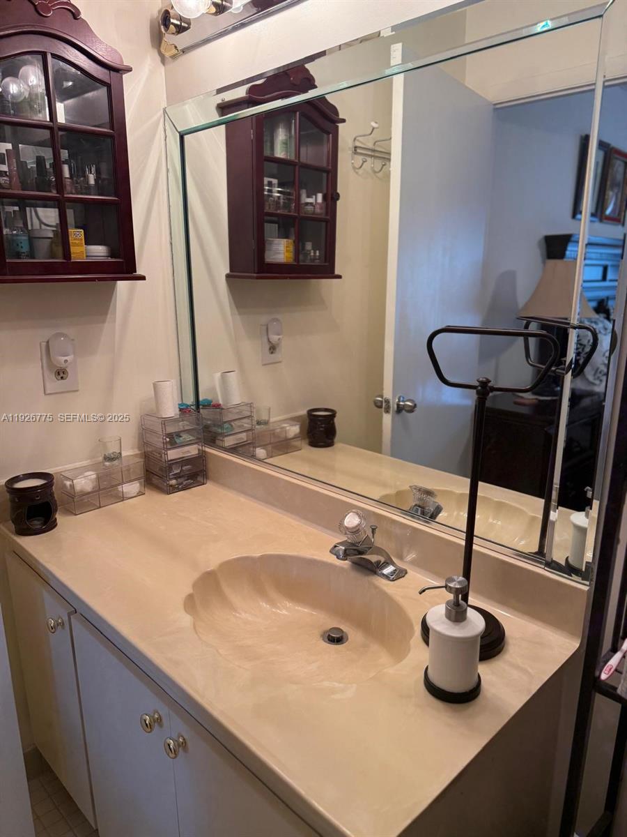 KINGS POINT 2 - Residential