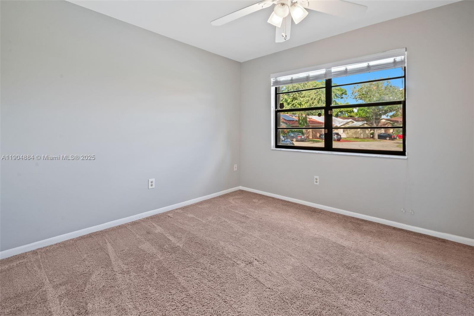 THE MOORS TOWNHOUSES - Residential Lease