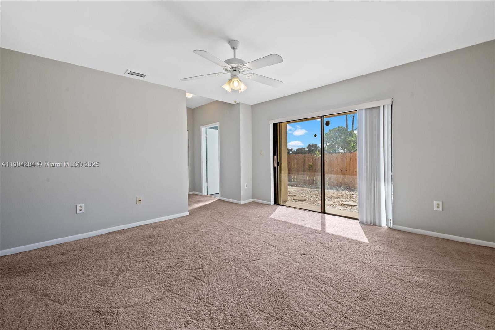 THE MOORS TOWNHOUSES - Residential Lease