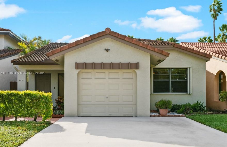 Beautiful 3-bedroom, 2-bath home for rent in the highly desirable community of The Moors! Features include a 1-car garage with driveway, spacious living and dining area, and a family room that opens to a large private patio. Enjoy resort-style amenities—gym, tennis courts, pickleball, pools, 24-hour gated security, and lush landscaping throughout. Conveniently located near major highways, shopping, and dining. Experience comfort, convenience, and community living at its best!