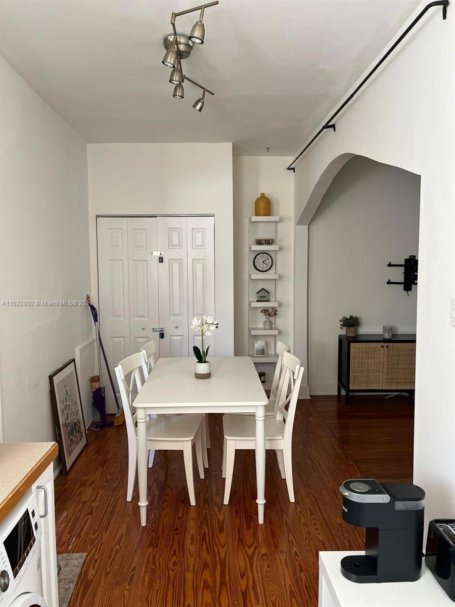Rental Property at Address Not Disclosed, Miami Beach, Miami-Dade County, Florida - Bedrooms: 1 
Bathrooms: 1  - $2,500 MO.