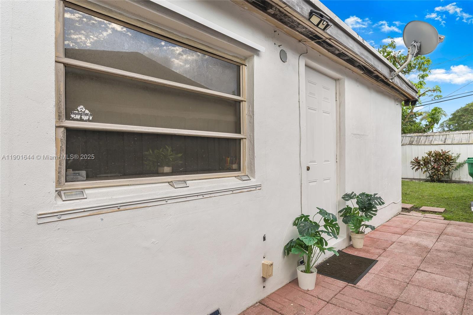 PALM LANE HOMES IN MIRAMA - Residential