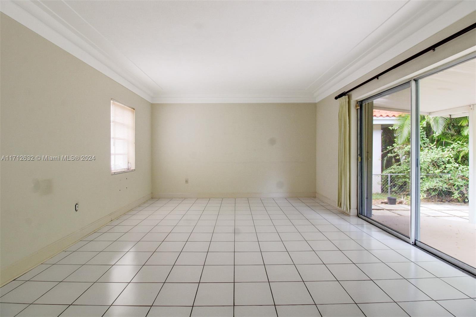 CORAL GABLES COUNTRY CLUB - Residential