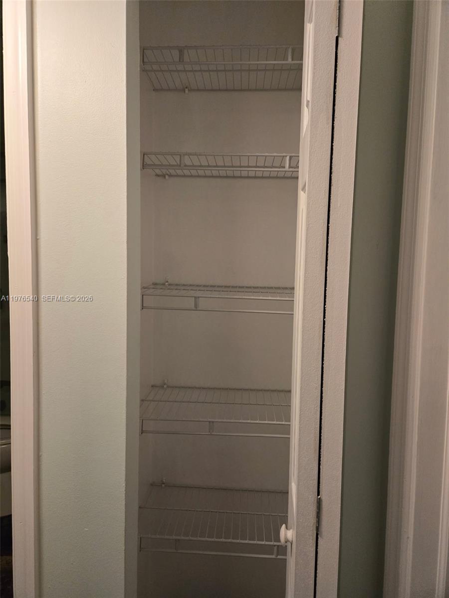 ARROWHEAD CONDO NO I - Residential