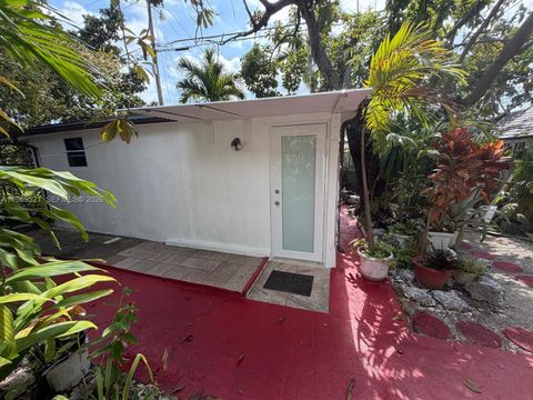 9770 SW 47th St 2 Miami FL 33165