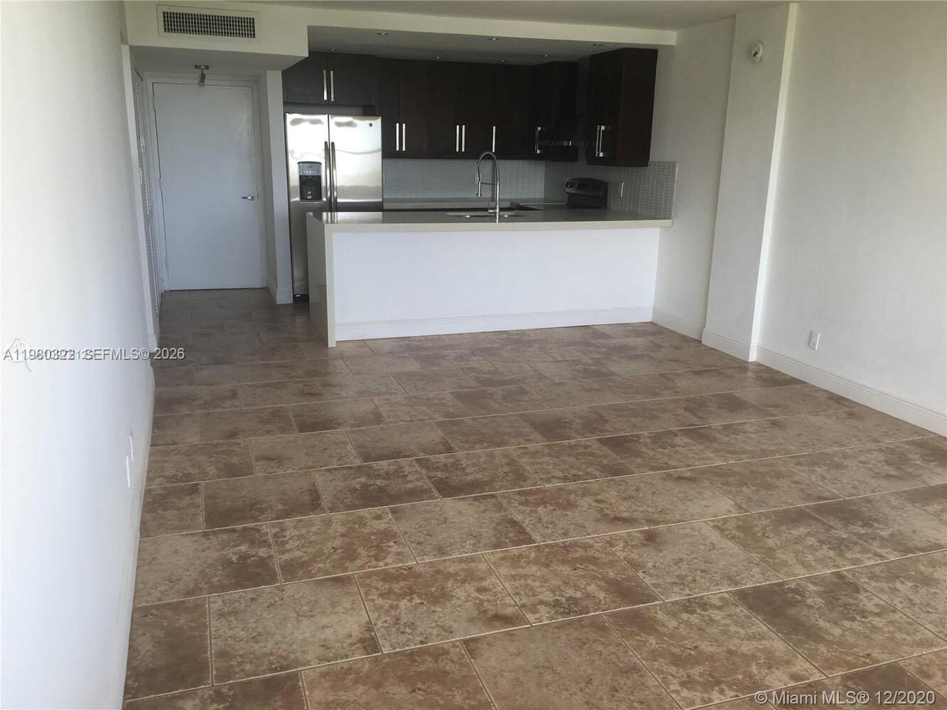 DADELAND PLACE CONDO - Residential