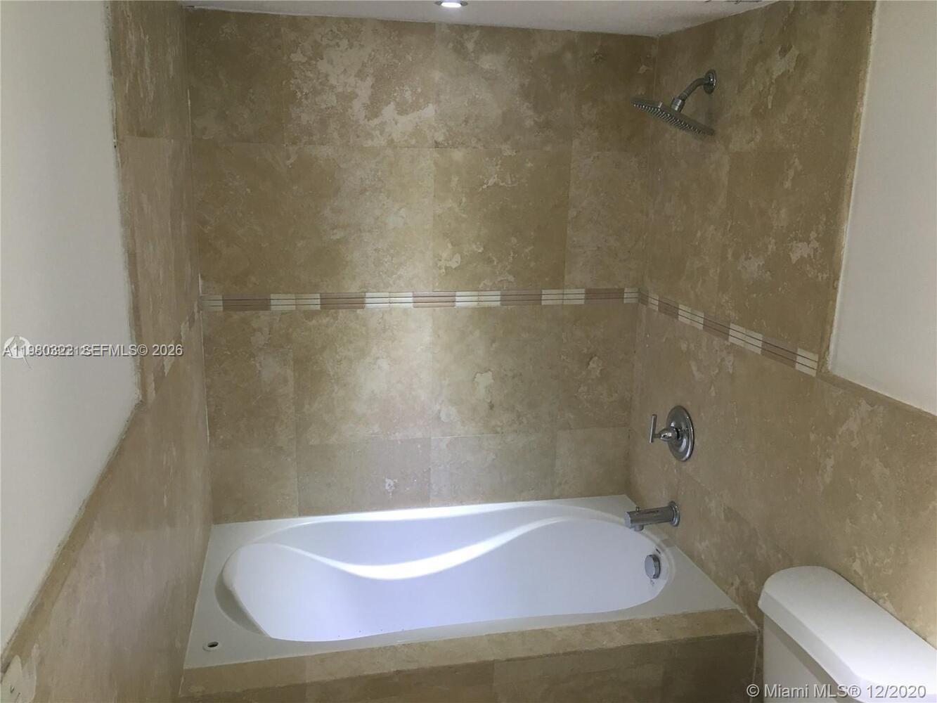 DADELAND PLACE CONDO - Residential