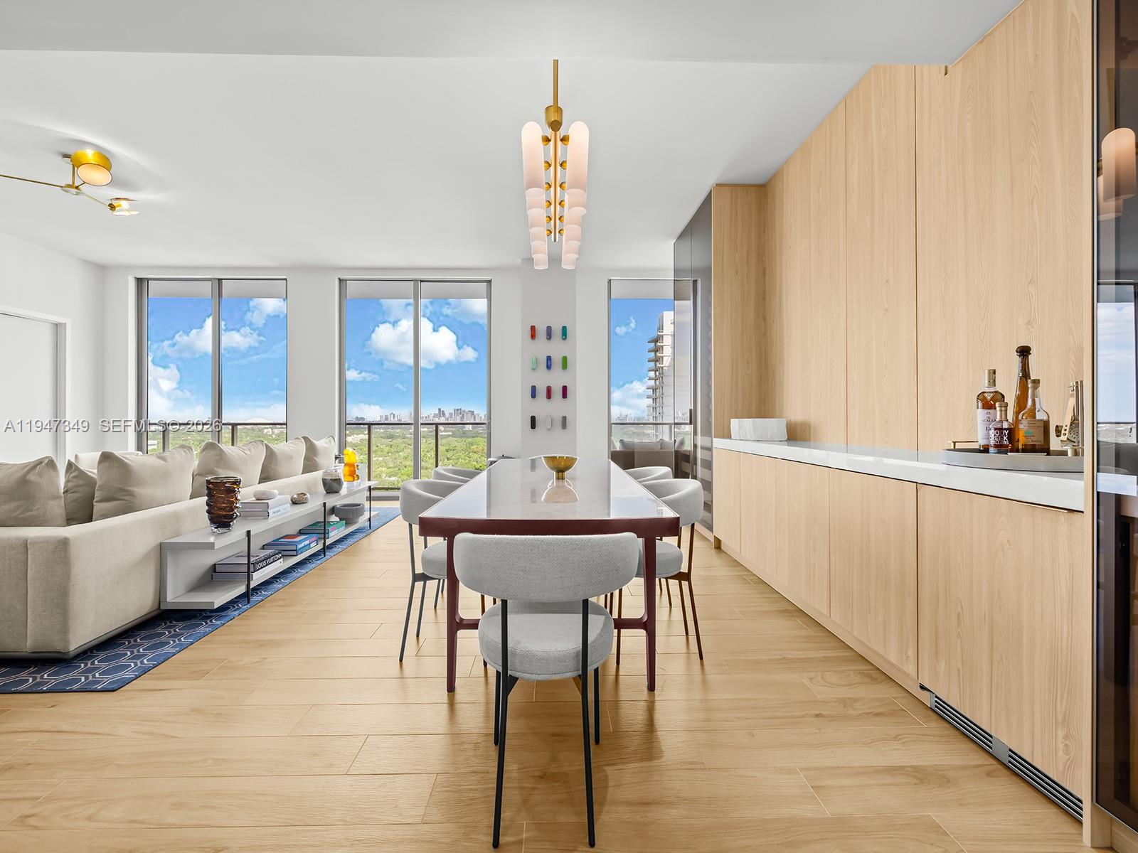 2678 Tigertail Ave 1806