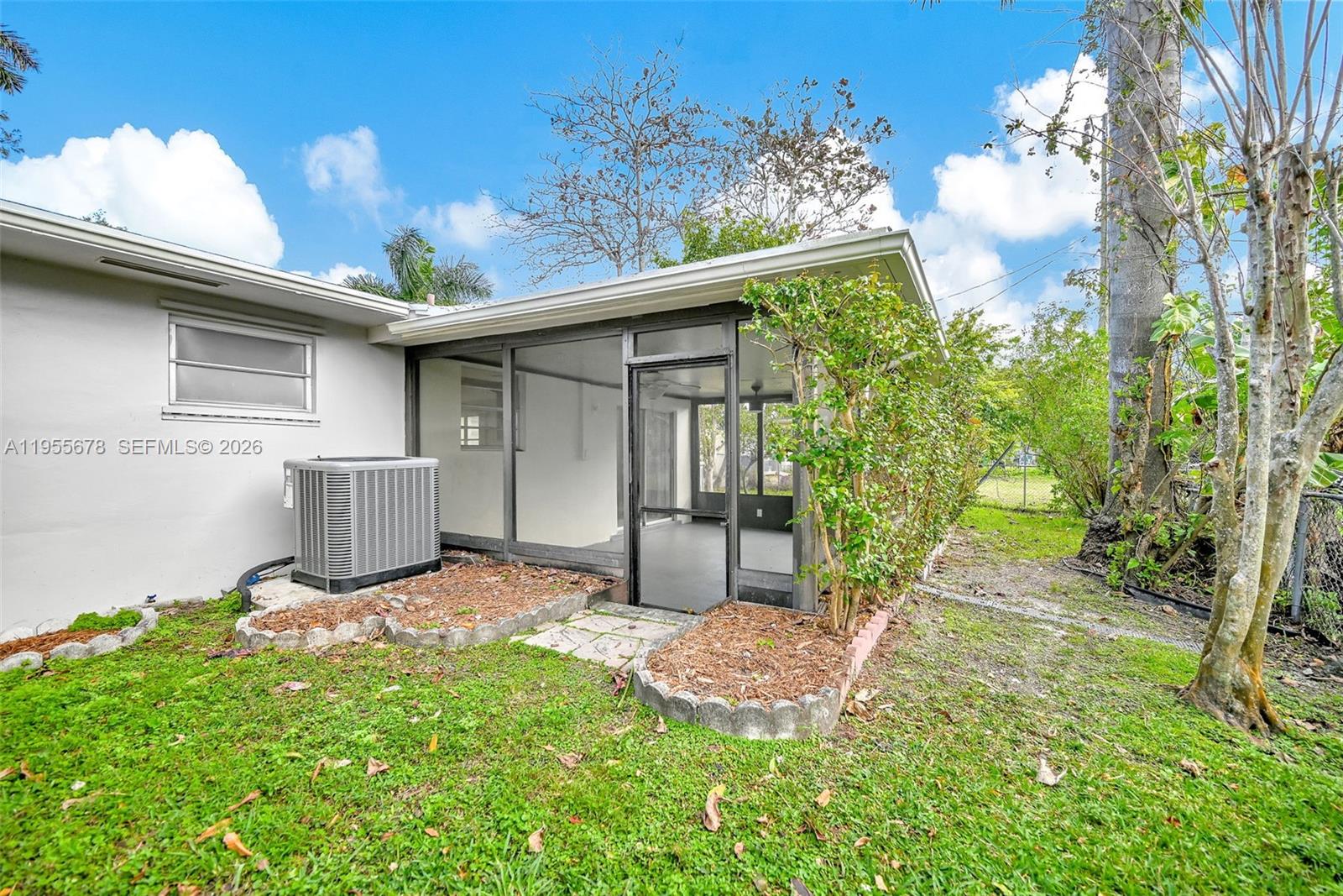 BAYVIEW ACRES - Residential Income