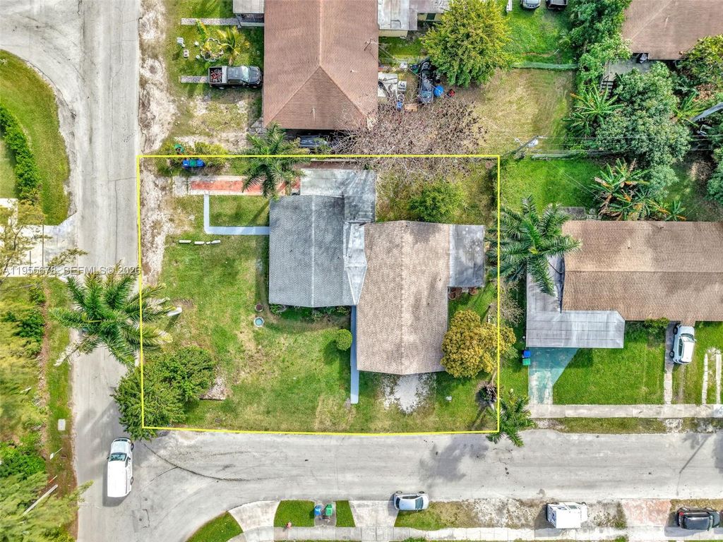 Photo of 11812 NE 14th Ave, Miami, FL 33161 (MLS # A11955678)