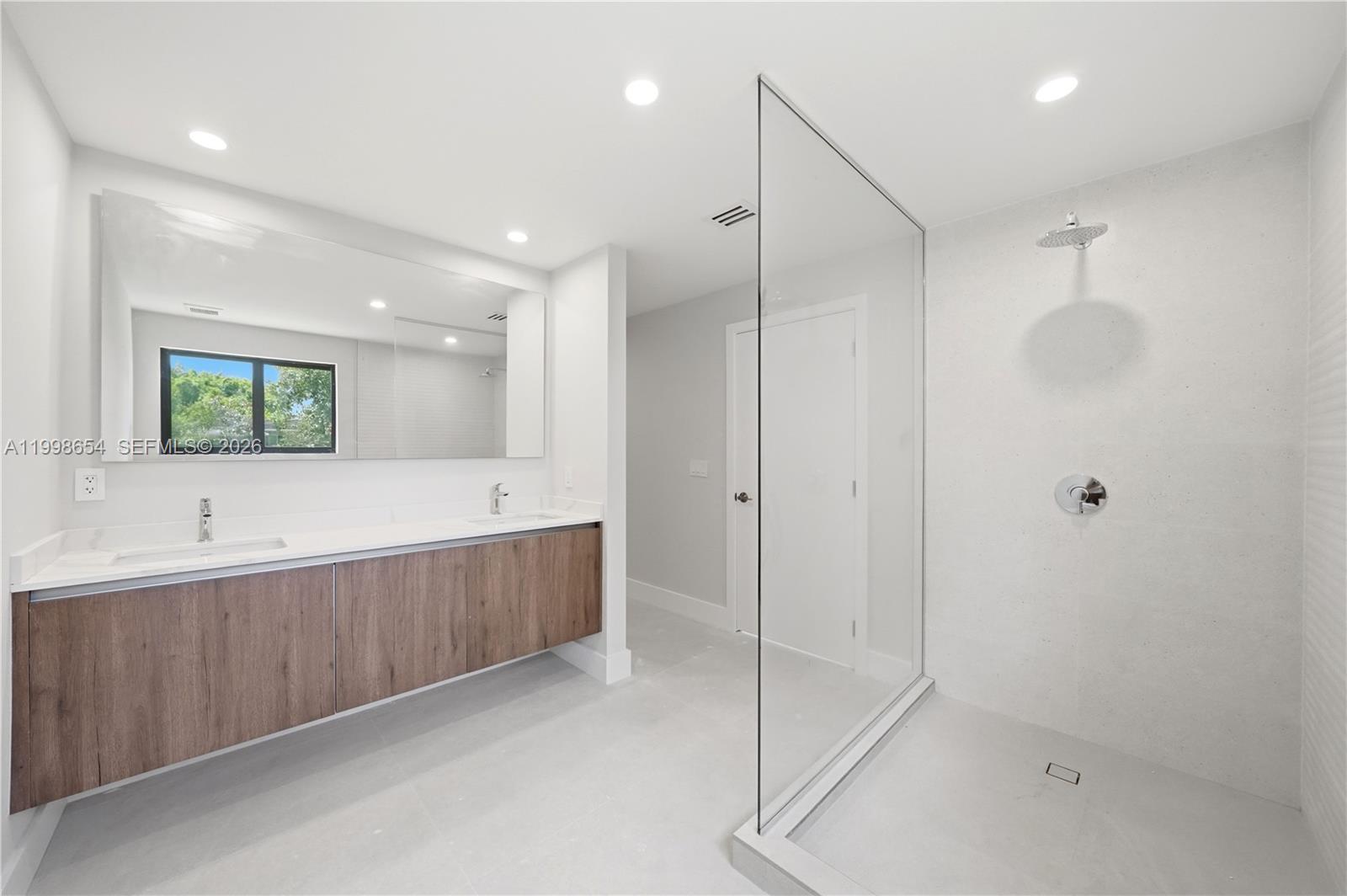 CORAL VILLAS REV - Residential