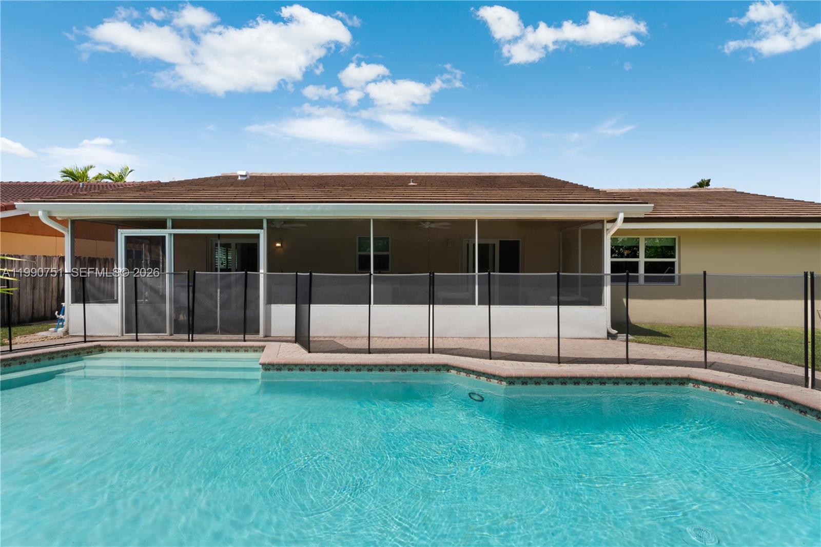 ROCKDALE GARDENS - Residential