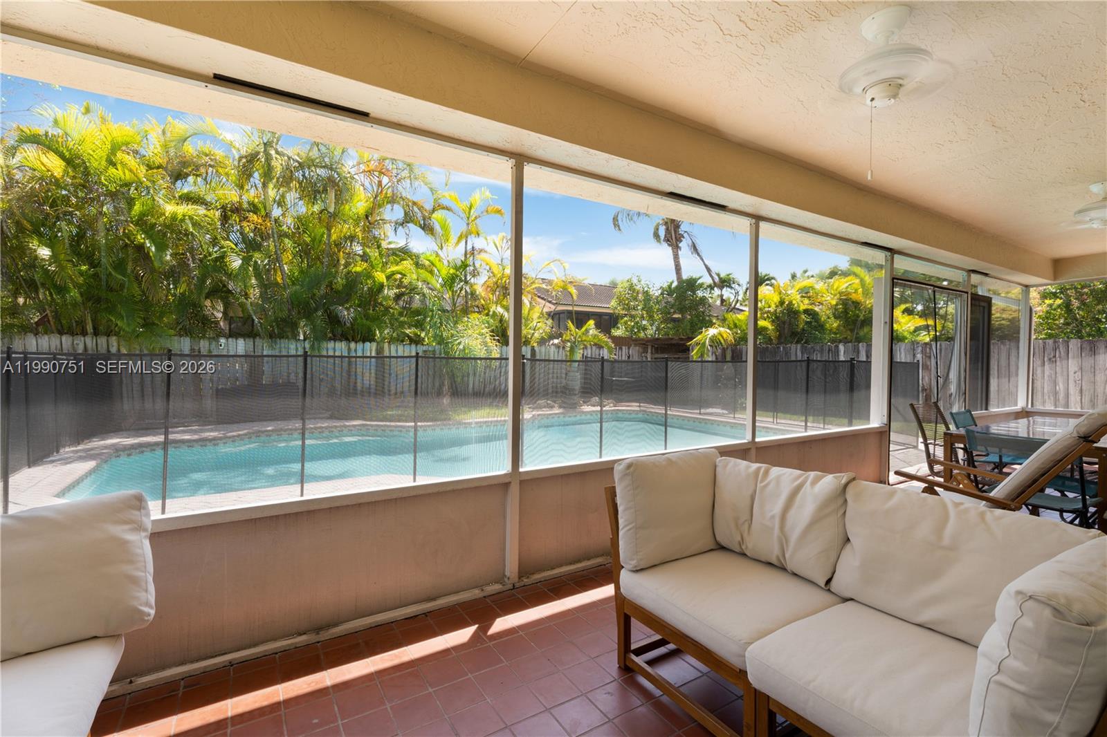 ROCKDALE GARDENS - Residential