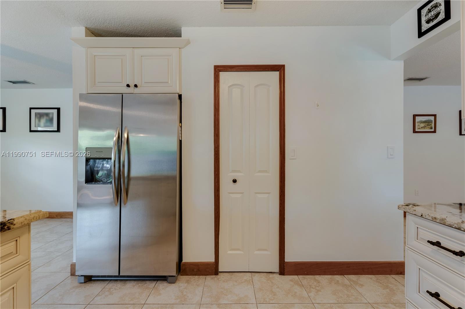 ROCKDALE GARDENS - Residential