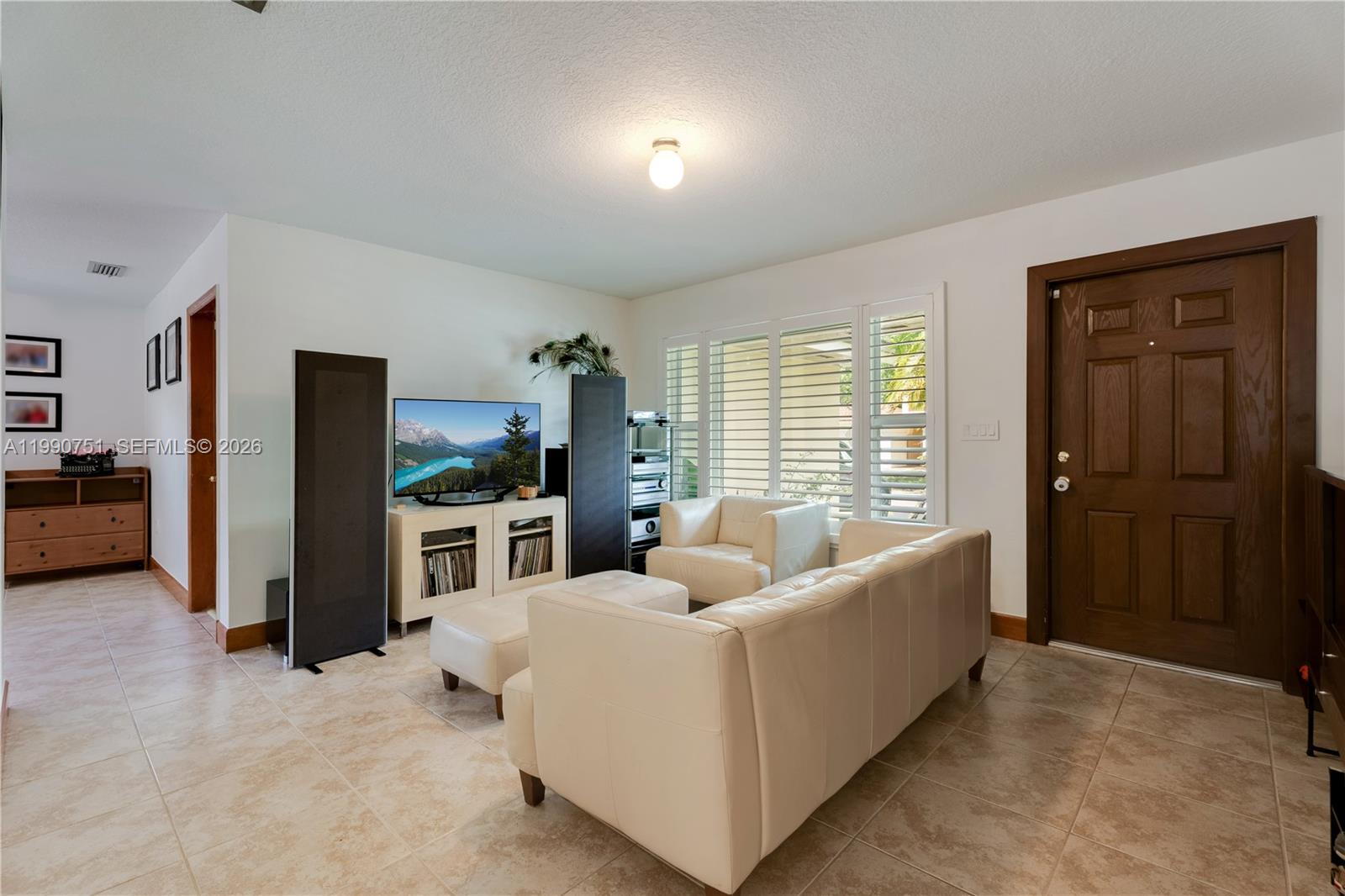 ROCKDALE GARDENS - Residential