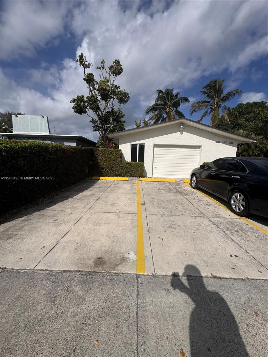 HAMPSHIRE HEATH - Residential Lease