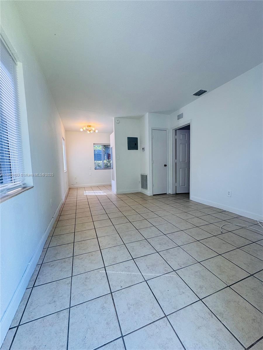 HAMPSHIRE HEATH - Residential Lease