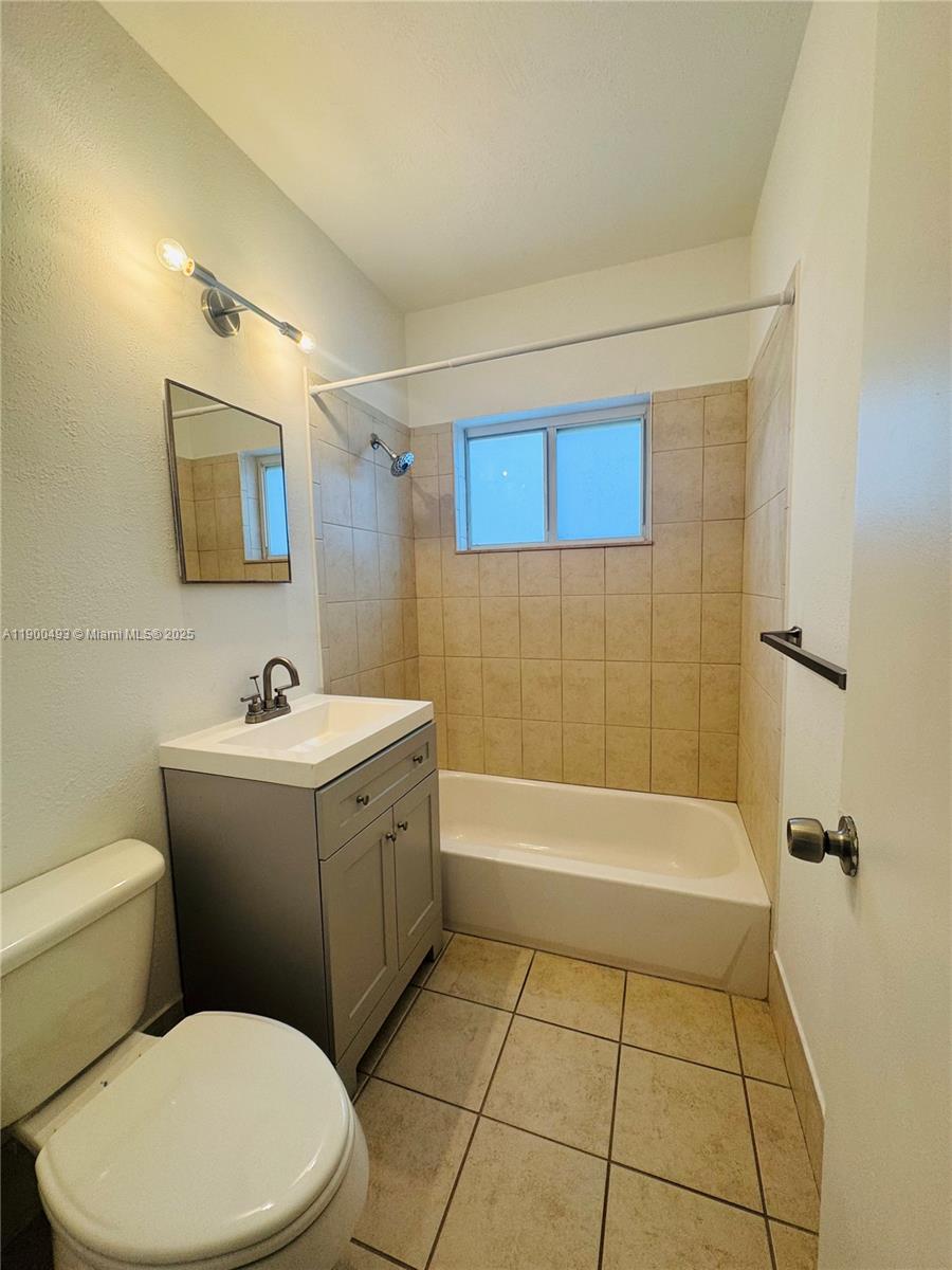 HAMPSHIRE HEATH - Residential Lease