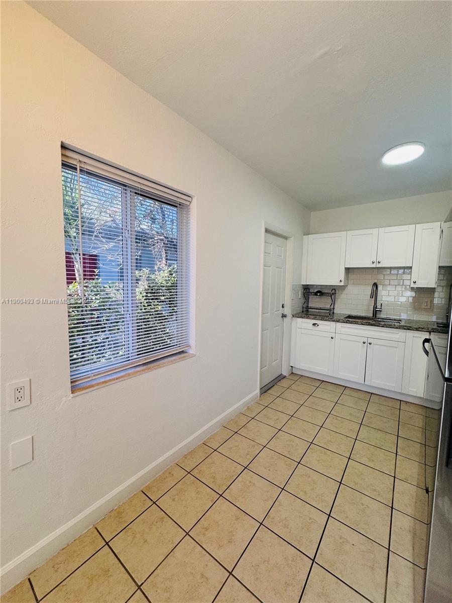 HAMPSHIRE HEATH - Residential Lease