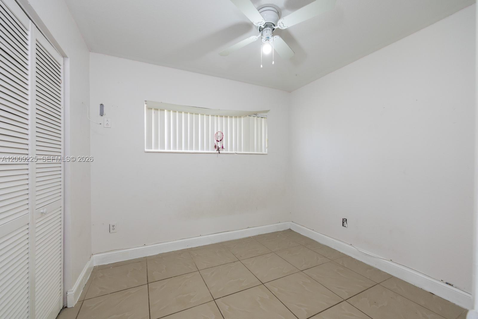 POINT ROYALE SEC 4 - Residential Lease