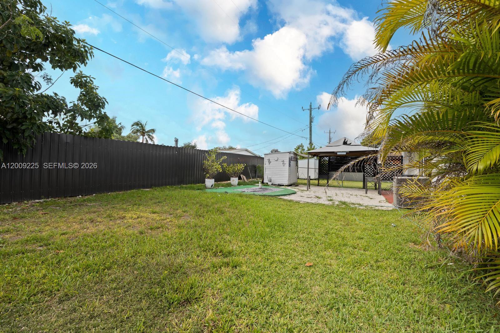 POINT ROYALE SEC 4 - Residential Lease