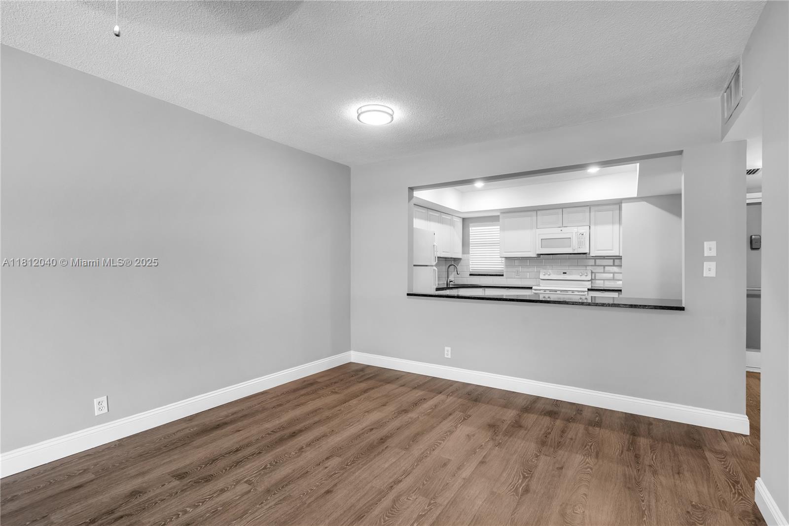 SHERWOOD HOUSE APTS CONDO - Residential Lease
