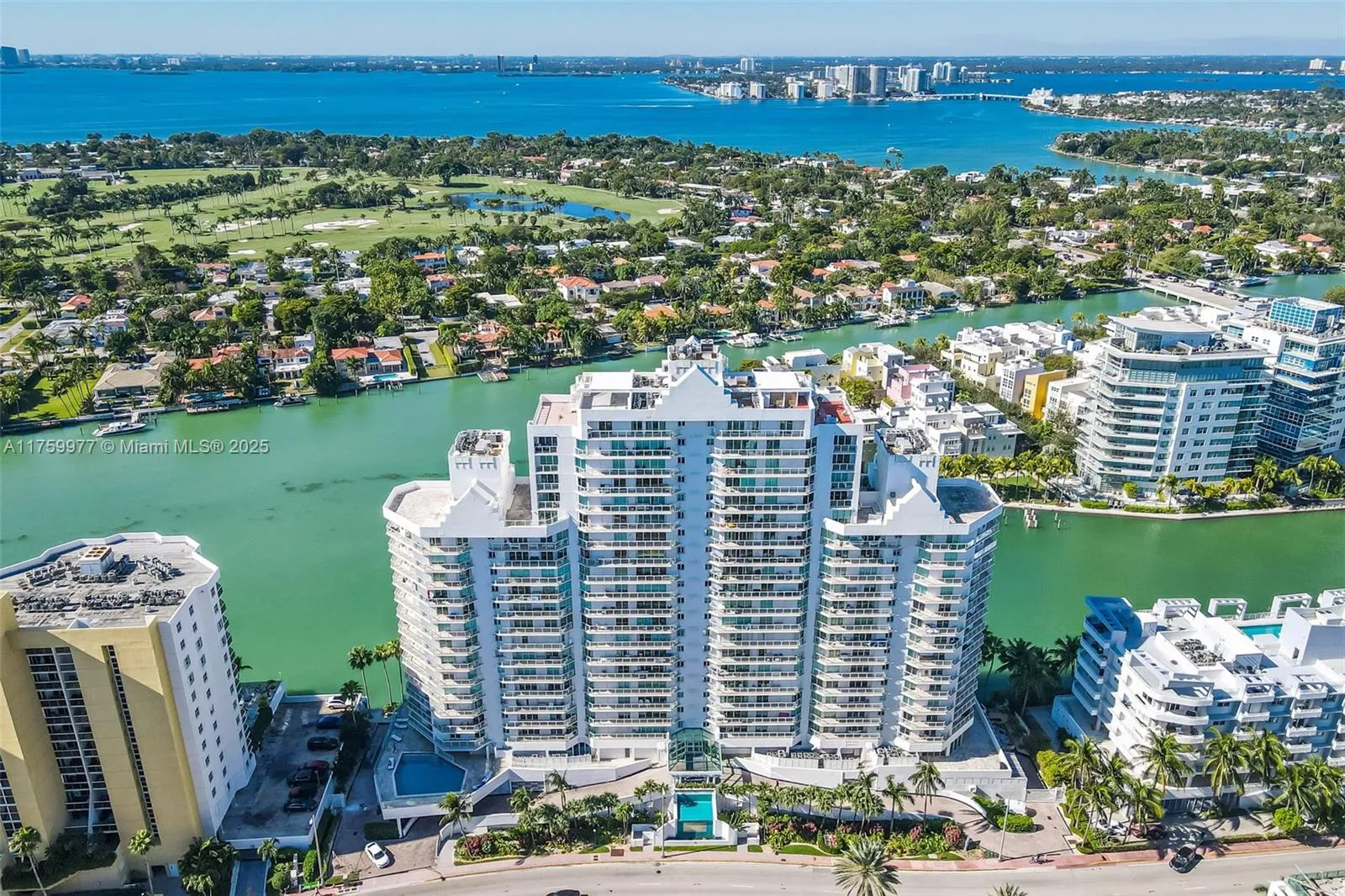 Miami Beach, Florida 33140, United States, 2 Bedrooms Bedrooms, ,2 BathroomsBathrooms,Residential,Active,85838