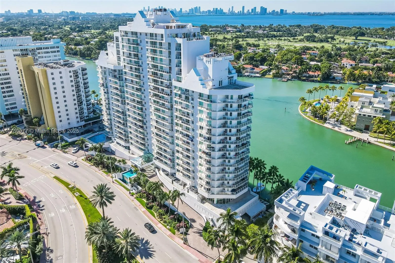 Miami Beach, Florida 33140, United States, 2 Bedrooms Bedrooms, ,2 BathroomsBathrooms,Residential,Active,85838