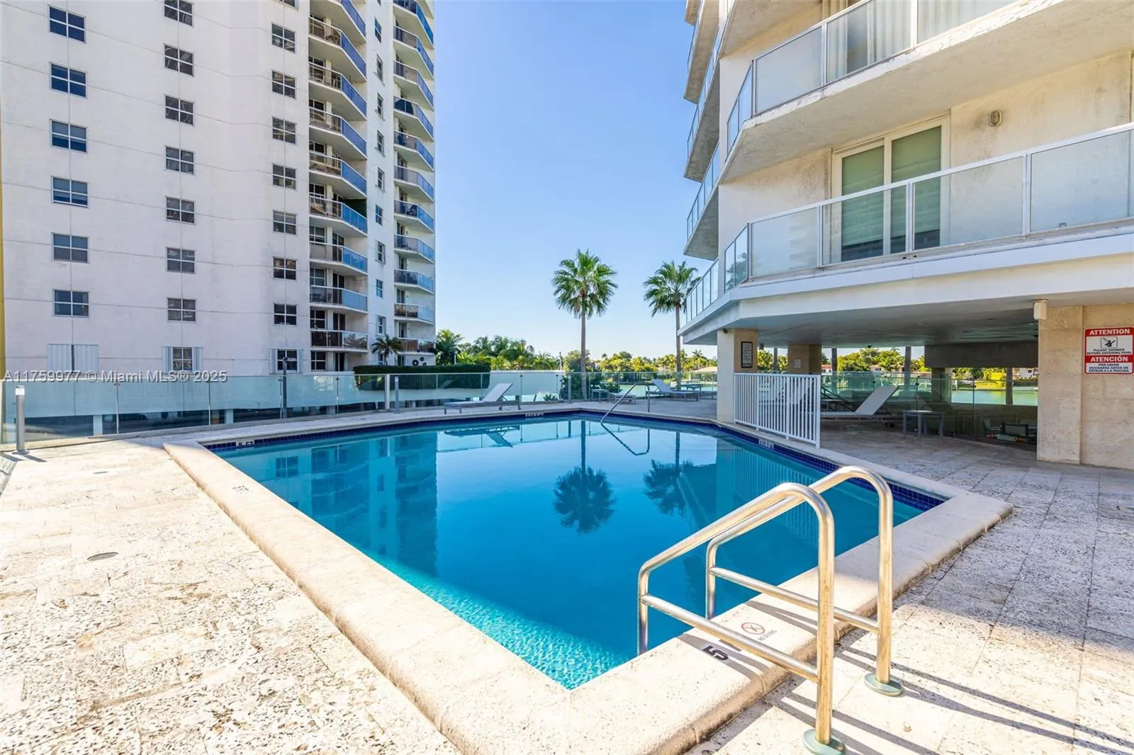 Miami Beach, Florida 33140, United States, 2 Bedrooms Bedrooms, ,2 BathroomsBathrooms,Residential,Active,85838