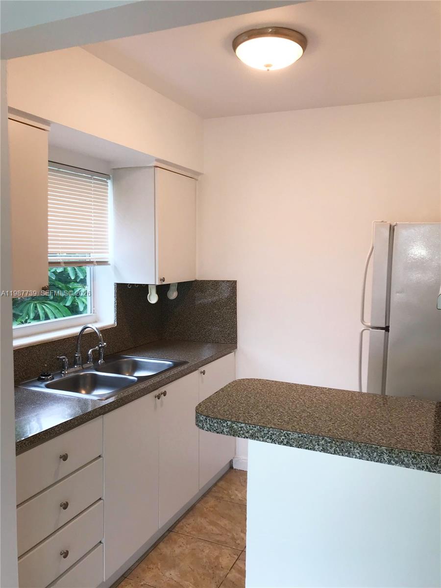 Hollywood Little Ranches - Residential Lease