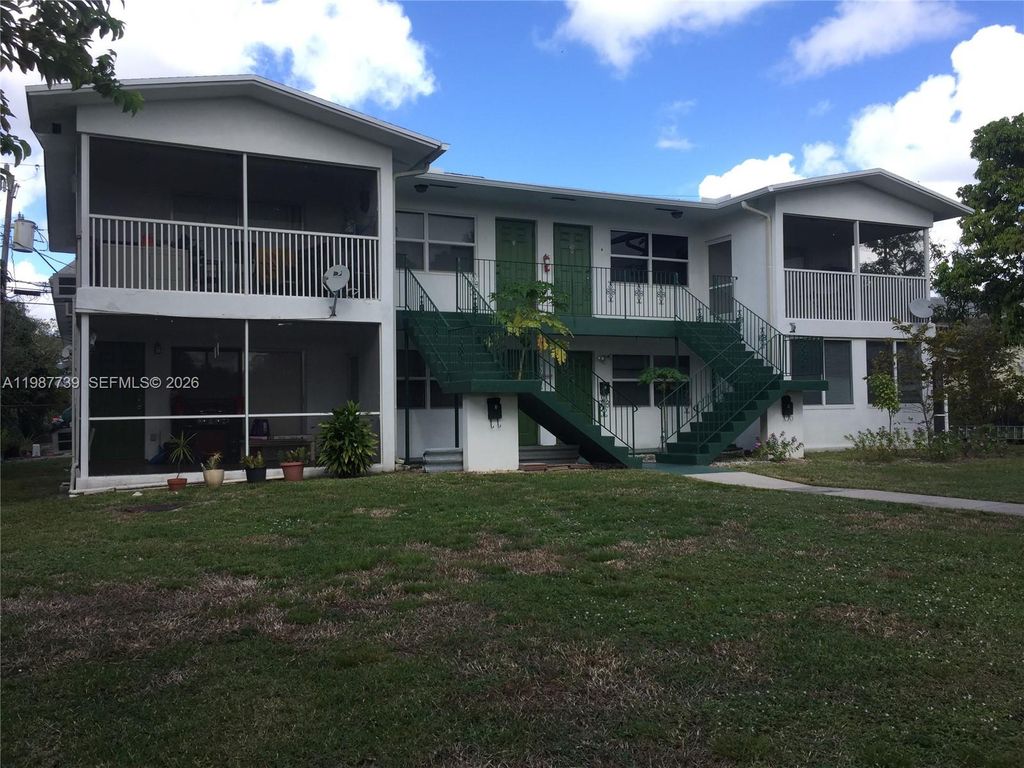 Photo of 2829 Jackson St #3, Hollywood, FL 33020 (MLS # A11987739)